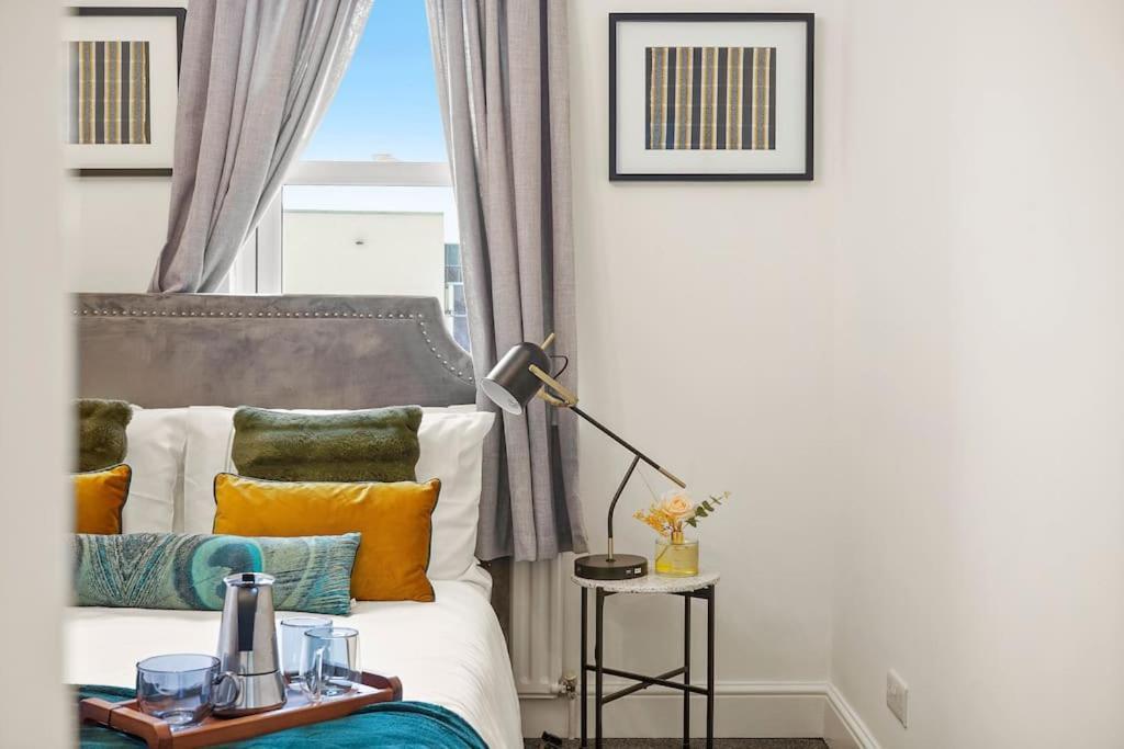 Cosy Apartment 5 Guests 3 Beds 1 Sofa Bed Lewisham 런던 외부 사진
